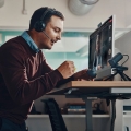 Poly Zestaw słuchawkowy Voyager Focus 2 z certyfikatem Microsoft Teams USB-C-C + przejściówka USB-C/A + podstawka ładująca 9T9J6AA#AC3