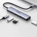 Ugreen  rozdzielacz HUB USB Typ C - 4x USB 3.2 Gen 1 srebrny