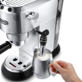 Ekspres kolbowy DeLonghi Dedica Style EC 685.M (1350W; kolor srebrny) (OUTLET)